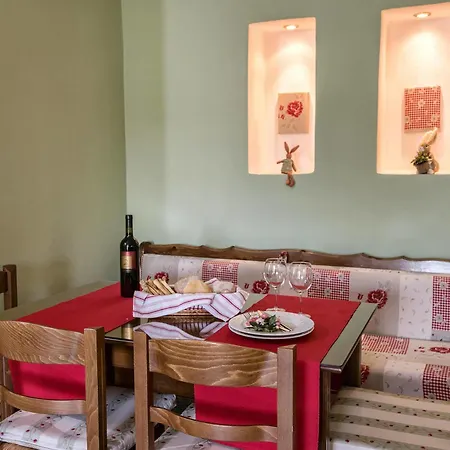 Nostos Hotel 3*