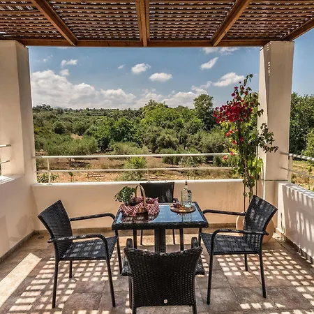 Hotel Nostos 3*